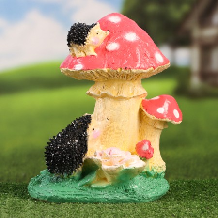 Garden figure "Hedgehogs on fly agaric" 30x15x16cm-1