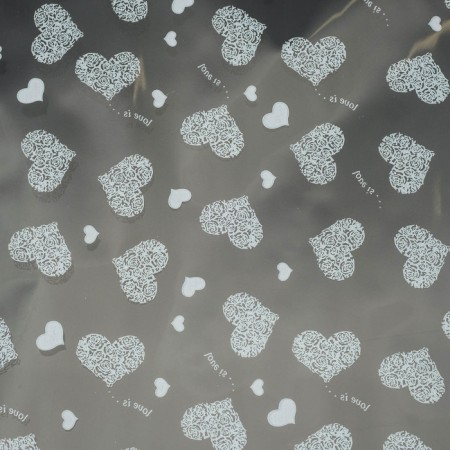 Пленка для цветов "Сердца - Любовь это...", белый 0,7 х 7,6 м, 40 мкм, 200 г-1