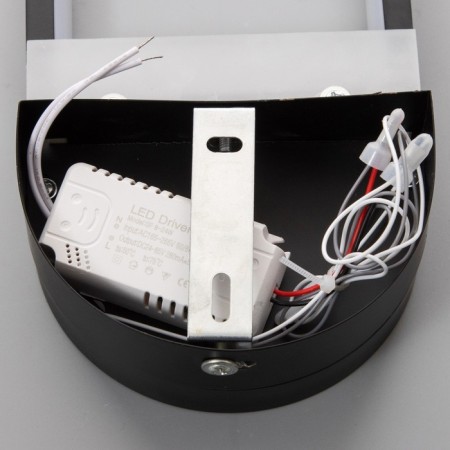 Bra "Hollando" LED 16W 6000K Black 12x5x22 cm-5