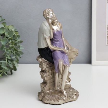 Polystone souvenir "Romantic couple on a brick hedge" 23.5x14.5x8 cm-5