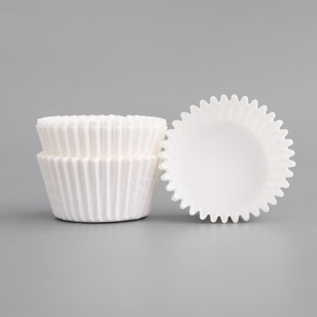 Tartlet, white, 4.5 x 2.6 cm