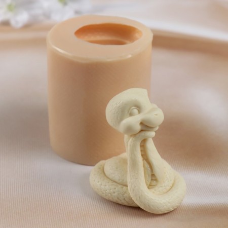 Silicone Mold "Snake No. 9" 6.5x4x5.5 cm-2
