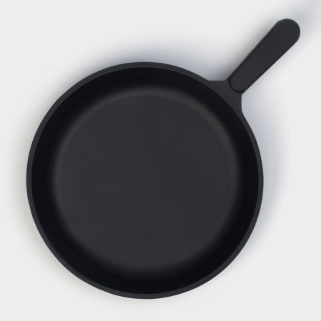 Flot of cast -iron magma, d = 24 cm, h = 4 cm, cast -iron handle-1