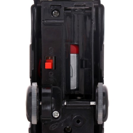 The STRACTASKAYA TRACK, with a machine, a tap and figures, works from batteries-9