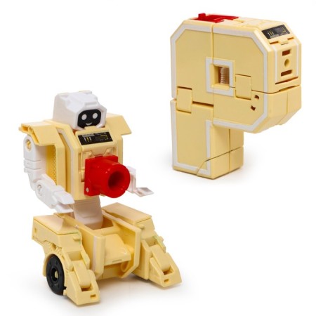 A set of robots "alphabet", transforms, 6 pieces, gather in 1 robot-9