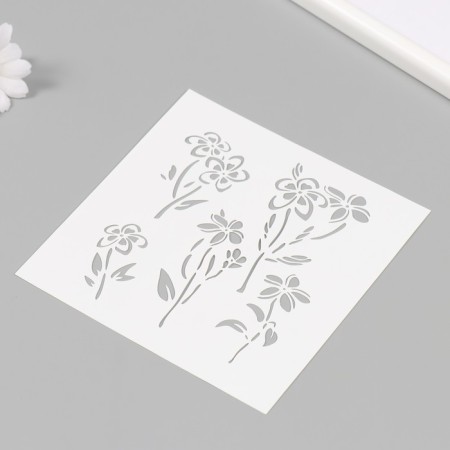 Plastic stencil "Flowers" 15x15 cm-1