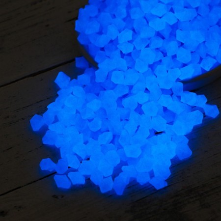 Decorative baby for the aquarium, luminous, 9 - 13 mm, 500 g, purple-1