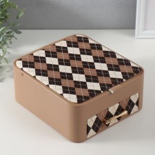 Casket to the leatherette for jewelry 