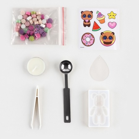 Set for creating acrylic key fobs with stickers and a figurine from Surgut-2