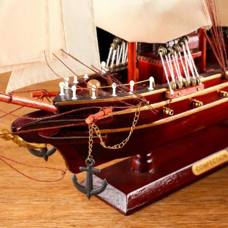 Souvenir medium -sized "three -year -old" ship, beige sails, 49 x 42 x 8 cm-3