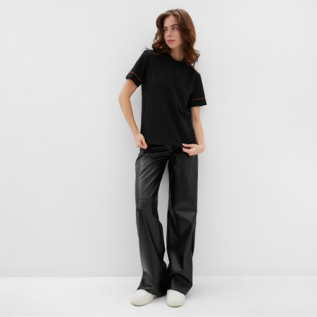 Women's T-shirt with Red Kant Basic Line Color Black, Rr. 48-1