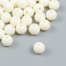 Plastic beads 