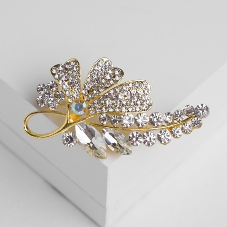Brooch "Flower Lilac", white color in yellow gold-1
