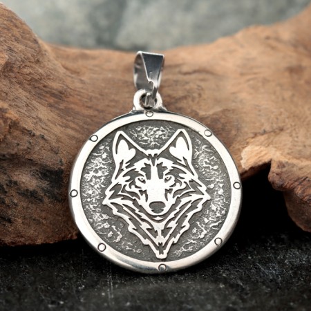 Slavic amulet "Wolf + Wolf's Haw", 8g, 32x28 mm, opening size 9x5 mm, purether