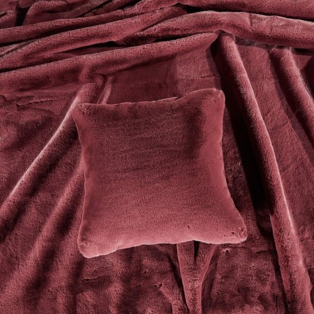 Pillowcase Sofi de Marko "Richard", size 45x45 cm, color of Marsala