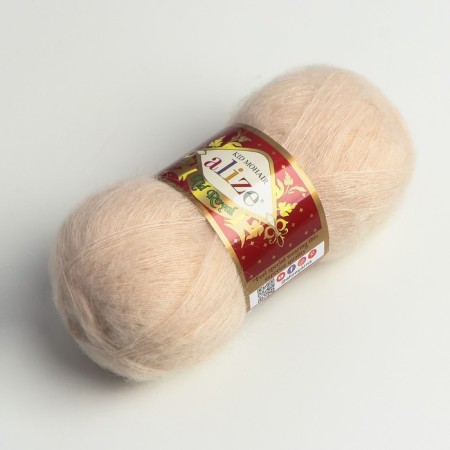 Yarn "KID Royal 50" 62% moher, 38% polyamide 500m/50g (67 milk-beige)-1