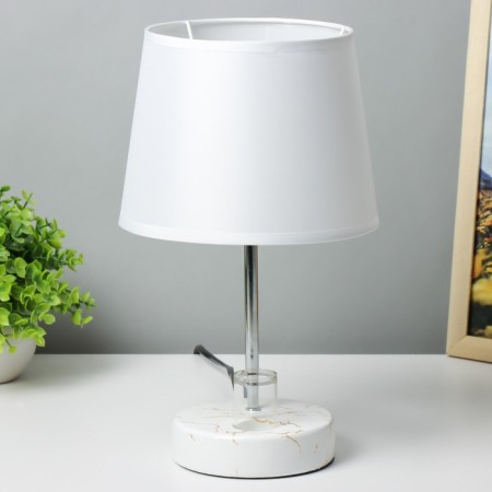 Aelita desktop 1x40W E14 white 18x18x31cm Risalux