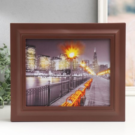 Key closed "Embankment" 26.5x31.5 cm nut