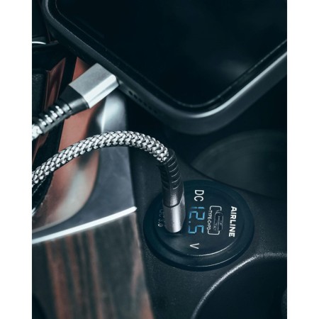 The USB Airline socket, built -in moisture -proof, with two ports and a voltmeter of 5V-2