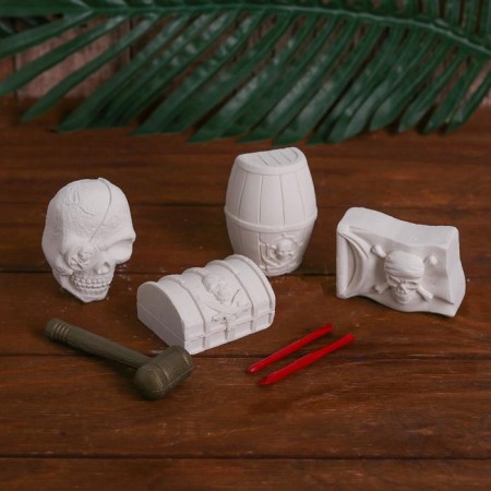 Set of archaeologist "Pirates", series: 4 briquettes, hammer, chisel-1