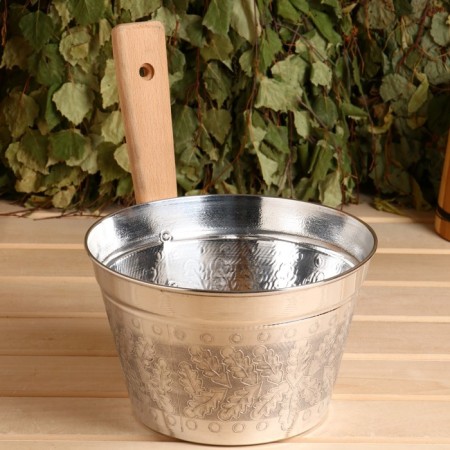Ears of aluminum 5l, with a pen