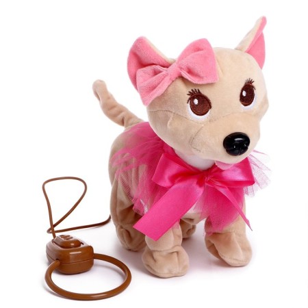 Interactive dog "Favorite Friend" walks, barking, sings a song, wags, tail's tail