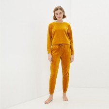 Women's suit 