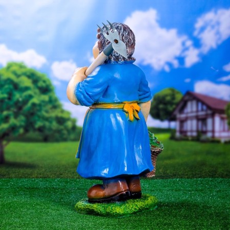 Garden figure "Baba with a chip" 23x37x63cm-2