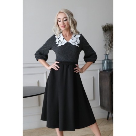 Women's dress, size 46-8