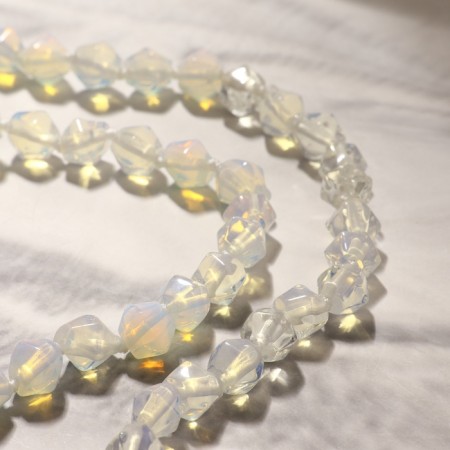Beads "Moonstone" rhombus, 45 cm-1