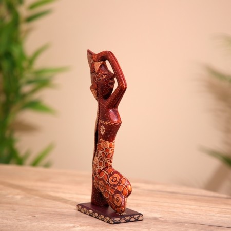 Souvenir "Girl" on a stand, tree 15x5x25 cm-1