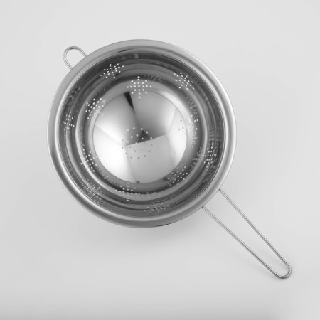 A colander made of stainless steel of the Dolyan "India", 2 l, d = 24 cm, a long handle-3