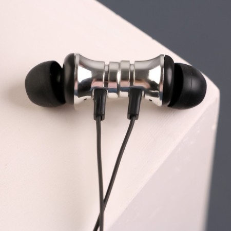 Wireless magnetic headphones with a microphone "Tank", mod. VBT 1.0, 9 x 13.5 cm-3