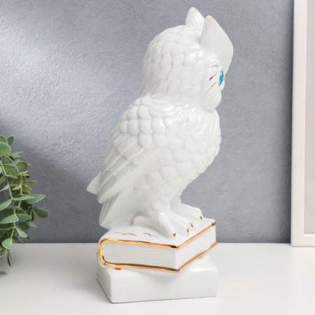 Souvenir ceramics "White Eagle owl on books" with gold 29x14.5x14 cm-1