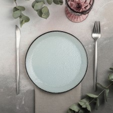Black dining plate Magistro 