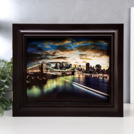 Key "Evening City" Wenge 26x31x4.5 cm