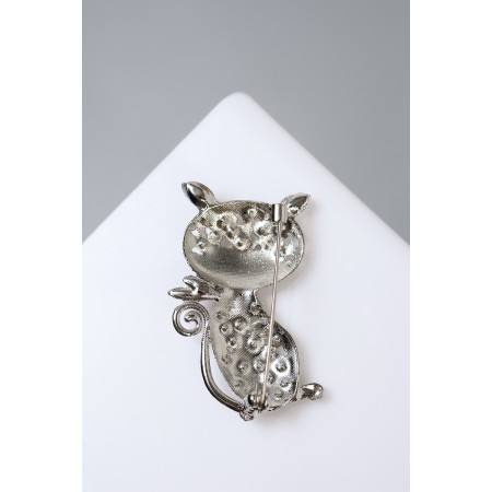 Brooch "cat", white color in silver-6