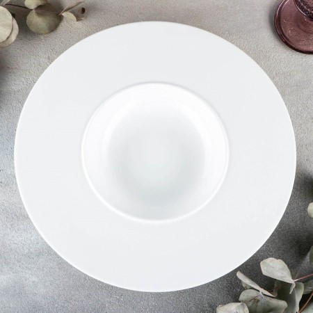 Porcelain plate Wilmax, 280 ml, d = 28 cm, white color-1