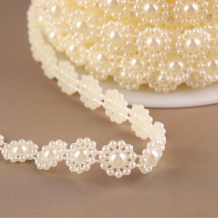Pearls on threads, flat, 10 mm, 9 ± 1 m, milk color-1