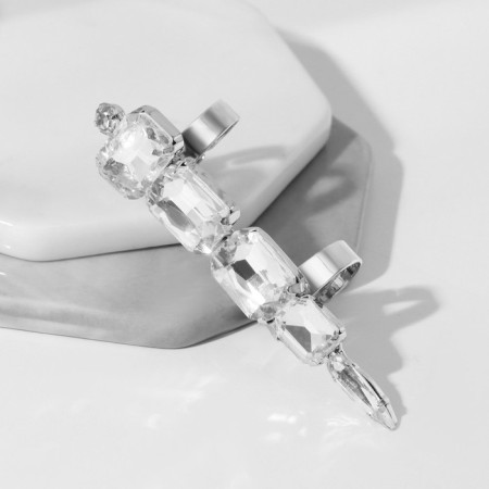 Ring "Assorted" volumetric claw, white color in silver, dimensionless-1