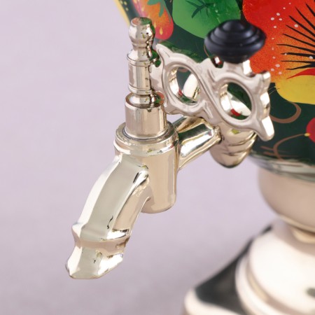 The set "Poppies on the Green", a stoker, 3 objects, a samovar 3 l, a teapot 0.7 l, tray-7