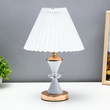 Toga table lamp 1x40W E27 220V white 22x22x35 cm Risalux