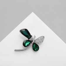 Brooch 