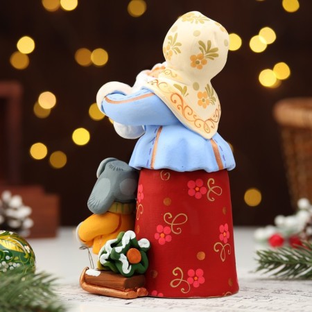 Kovrov toy "Baryshnya with children Winter", ceramics-2