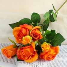 Artificial flowers 