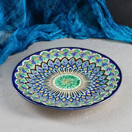 Plate of the Rishtan ceramics "Flowers", 27 cm, blue