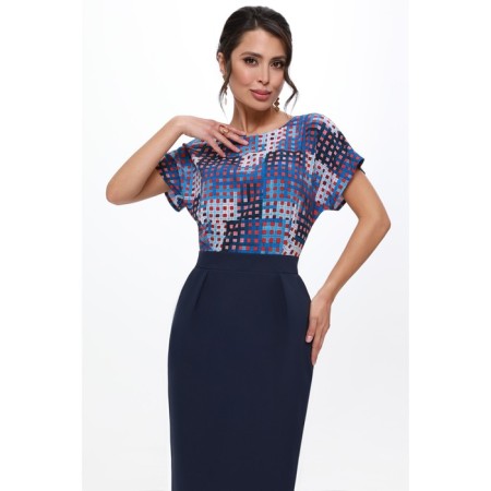 Women's dress, size 44-4
