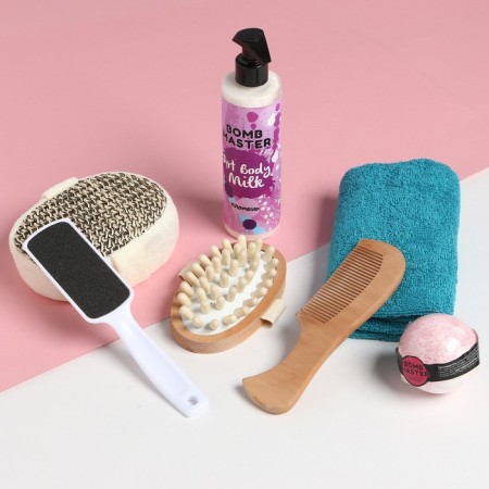 Set Gift Ethel towel 30x60 cm and accessories (8 items)-1