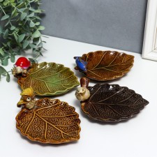 Souvenir ceramic stand 
