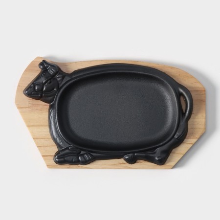 Cast -iron frying pan "Cow", 30 × 18 cm, on a wooden stand mix-1